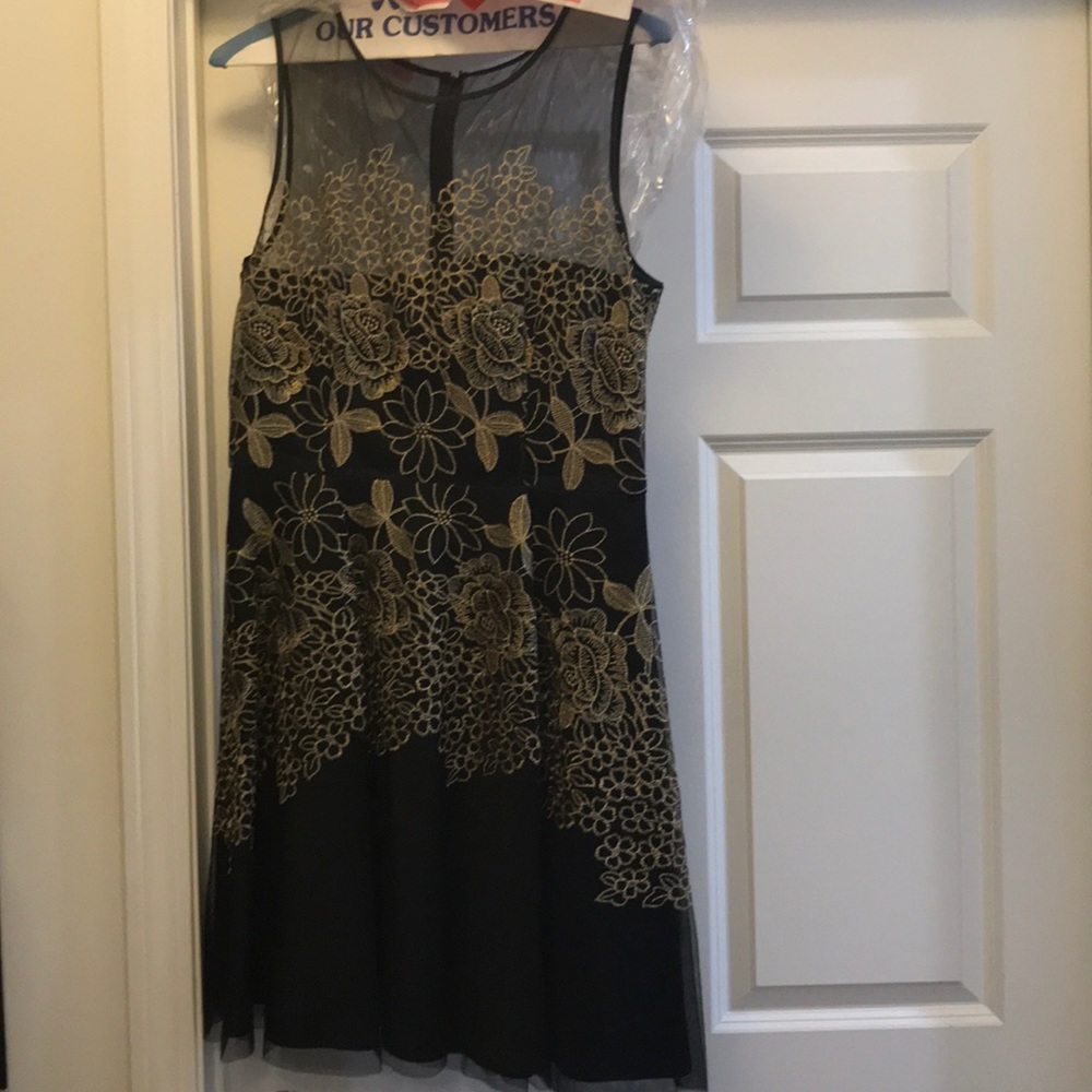 Tahari cocktail dress
